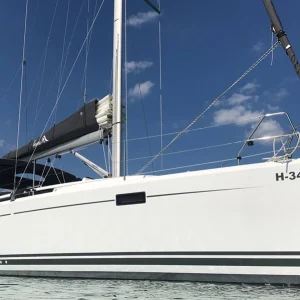 Hanse 385